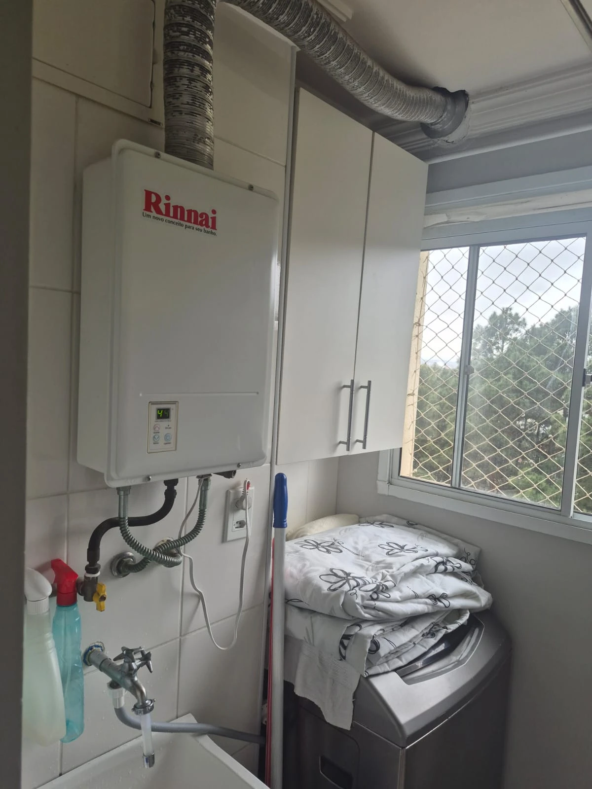 APARTAMENTO EM CONDOMÍNIO