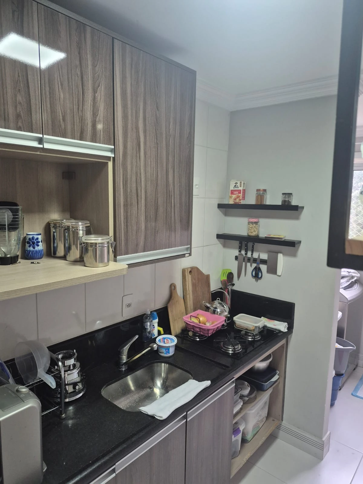 APARTAMENTO EM CONDOMÍNIO
