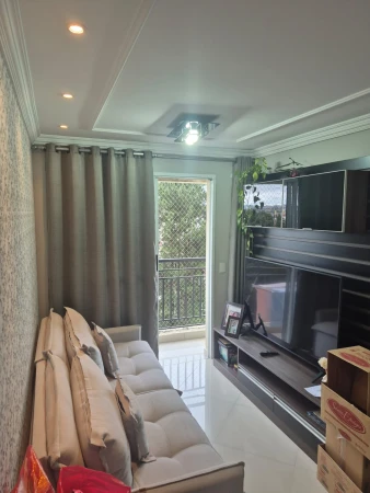 APARTAMENTO EM CONDOMÍNIO