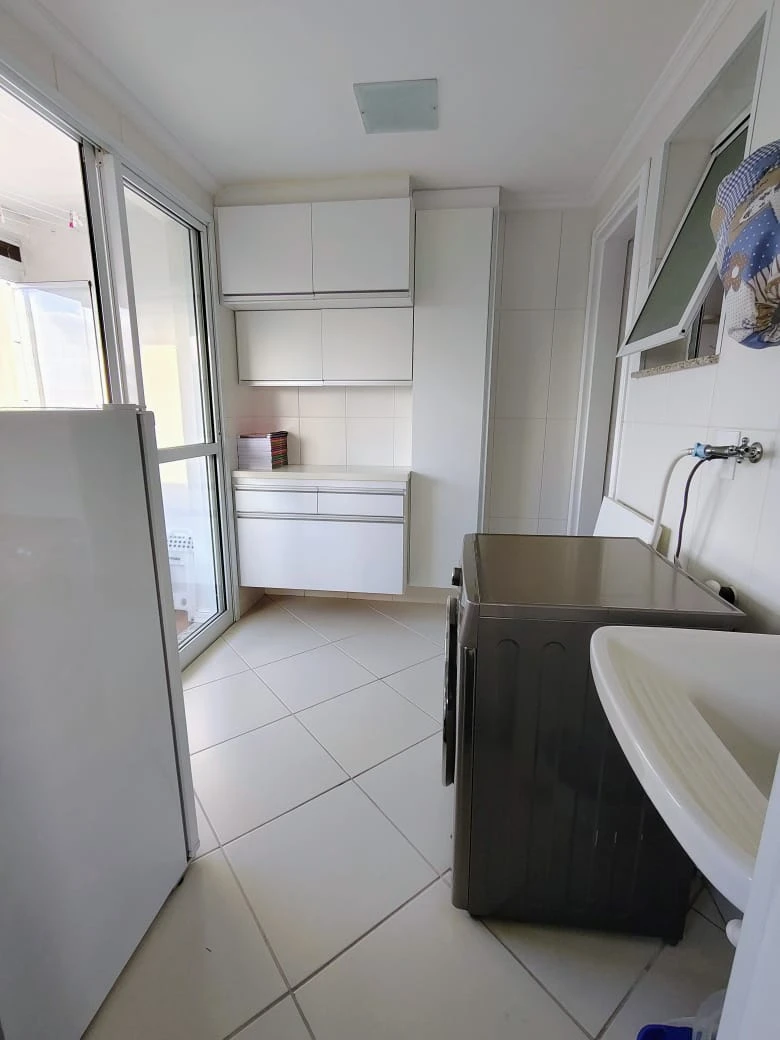 APARTAMENTO EM CONDOMÍNIO
