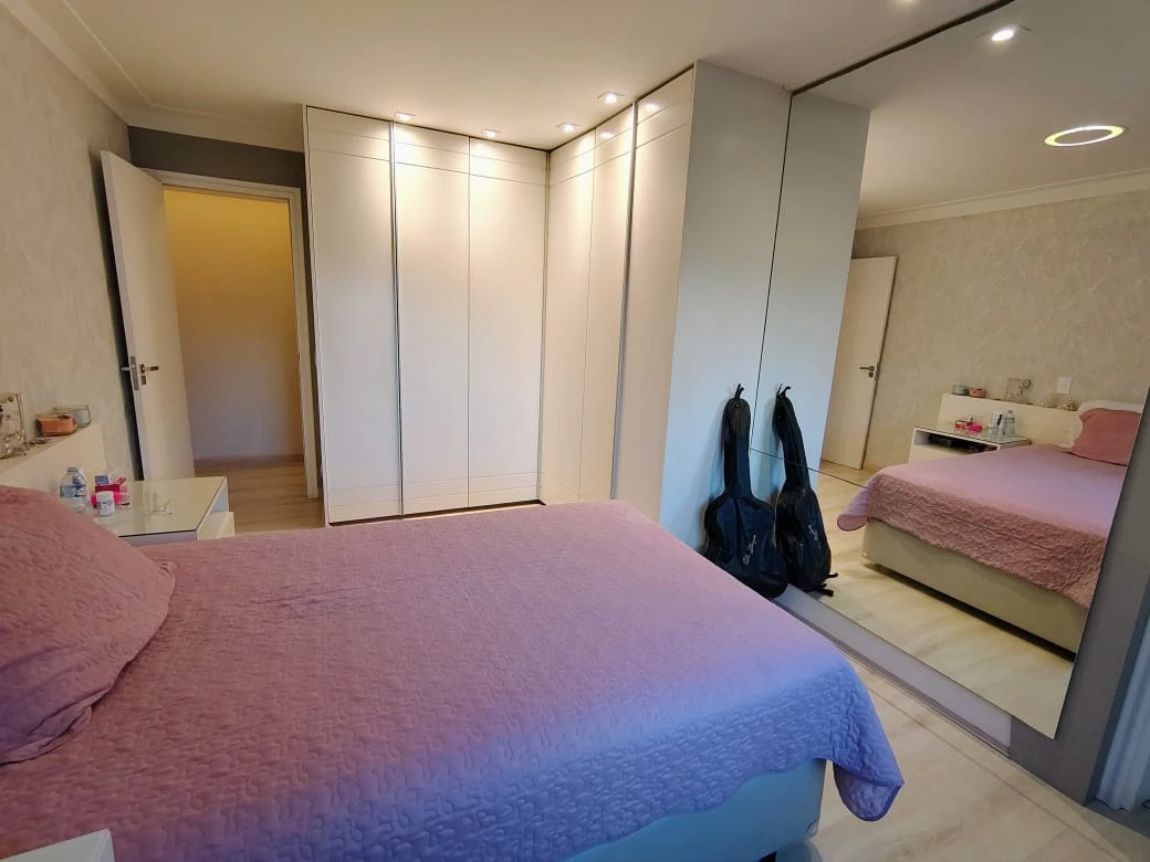 APARTAMENTO EM CONDOMÍNIO