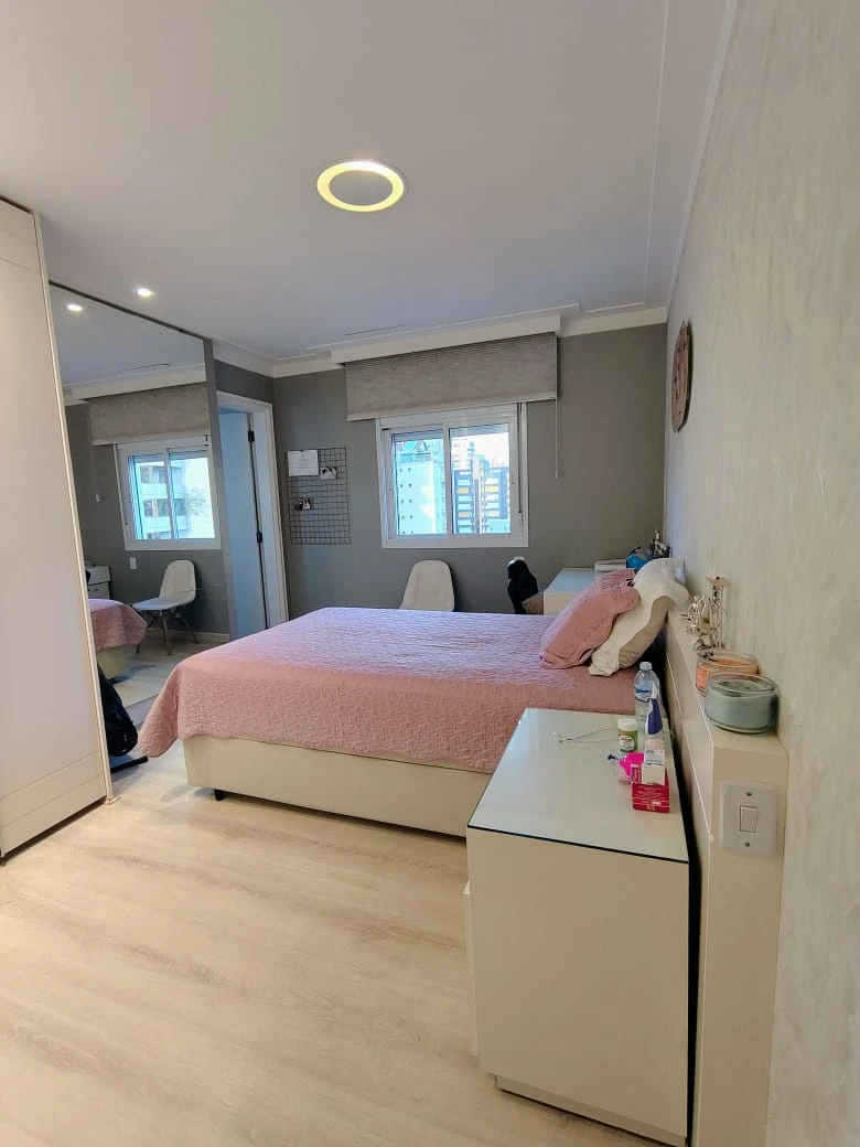 APARTAMENTO EM CONDOMÍNIO
