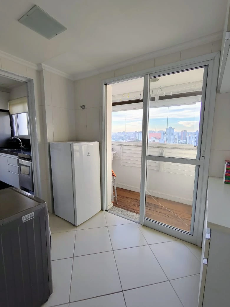 APARTAMENTO EM CONDOMÍNIO