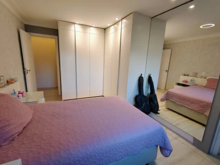 APARTAMENTO EM CONDOMÍNIO
