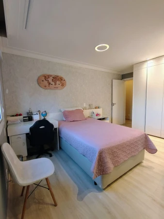 APARTAMENTO EM CONDOMÍNIO