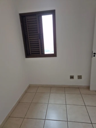 APARTAMENTO EM CONDOMÍNIO