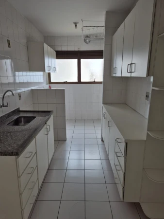 APARTAMENTO EM CONDOMÍNIO