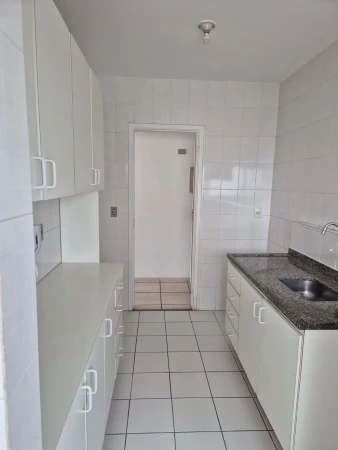 APARTAMENTO EM CONDOMÍNIO