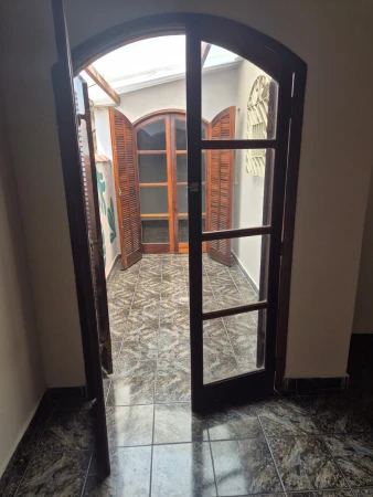 CASA ASSOBRADADA - 3 DORMITÓRIOS