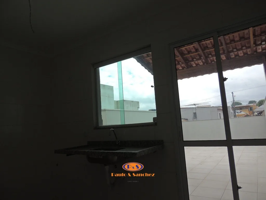 COBERTURA SEM CONDOMÍNIO