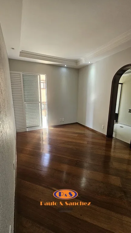 APARTAMENTO EM CONDOMÍNIO - 03 DORMITÓRIOS