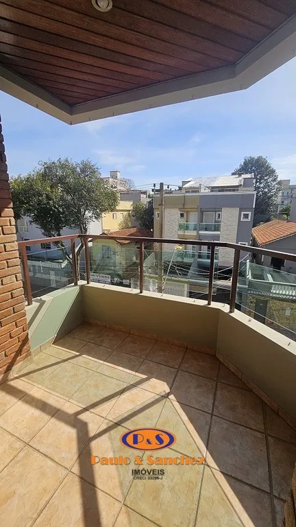 APARTAMENTO EM CONDOMÍNIO - 03 DORMITÓRIOS