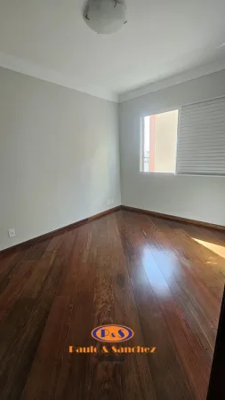 APARTAMENTO EM CONDOMÍNIO - 03 DORMITÓRIOS