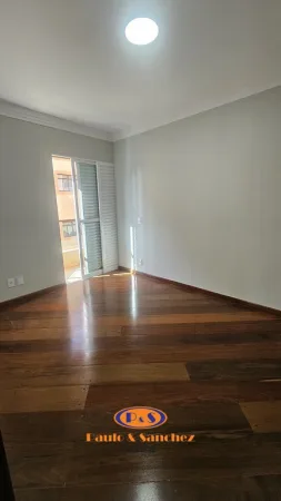 APARTAMENTO EM CONDOMÍNIO - 03 DORMITÓRIOS