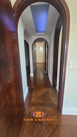 APARTAMENTO EM CONDOMÍNIO - 03 DORMITÓRIOS