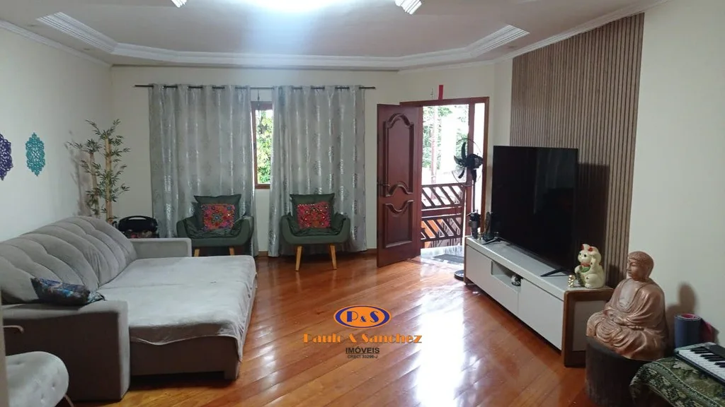 SOBRADO - 04 DORMITÓRIOS