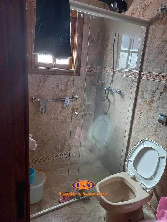 SOBRADO - 04 DORMITÓRIOS