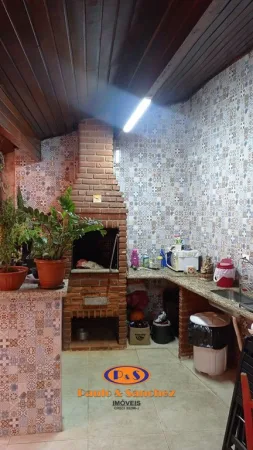 SOBRADO - 04 DORMITÓRIOS