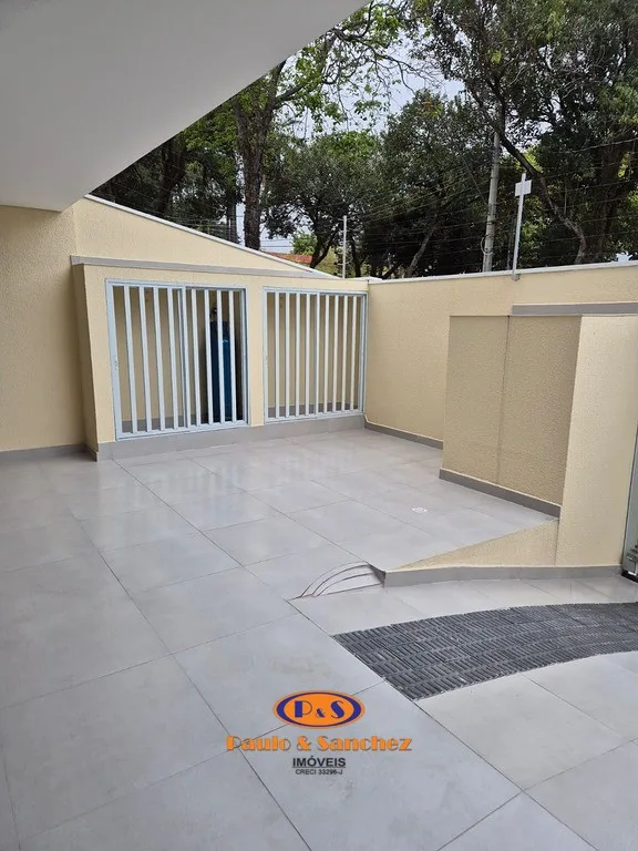 COBERTURA SEM CONDOMÍNIO - NOVA E COM ELEVADOR!!!!