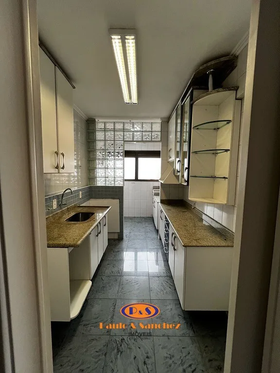 APARTAMENTO EM CONDOMÍNIO - 02 DORMITÓRIOS