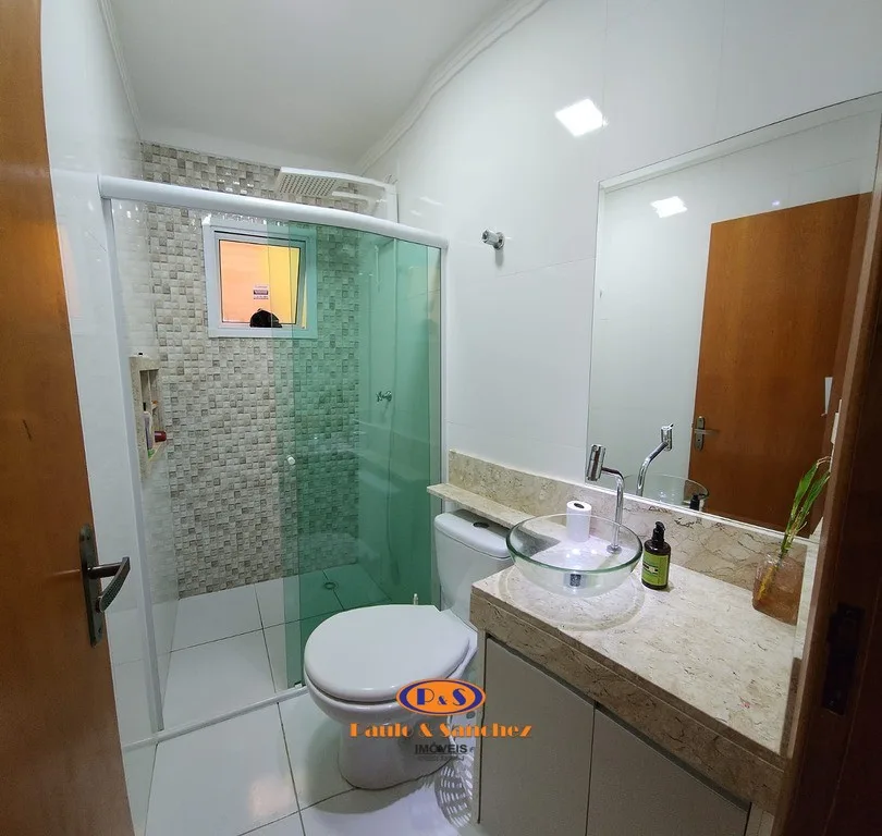 APARTAMENTO SEM CONDOMÍNIO - 03 DORMITÓRIOS