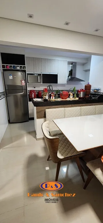 APARTAMENTO SEM CONDOMÍNIO - 03 DORMITÓRIOS