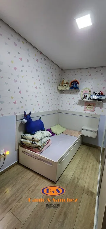 APARTAMENTO SEM CONDOMÍNIO - 03 DORMITÓRIOS