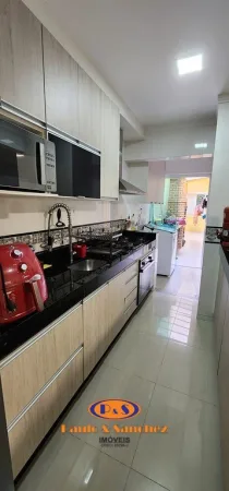 APARTAMENTO SEM CONDOMÍNIO - 03 DORMITÓRIOS