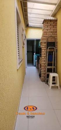 APARTAMENTO SEM CONDOMÍNIO - 03 DORMITÓRIOS