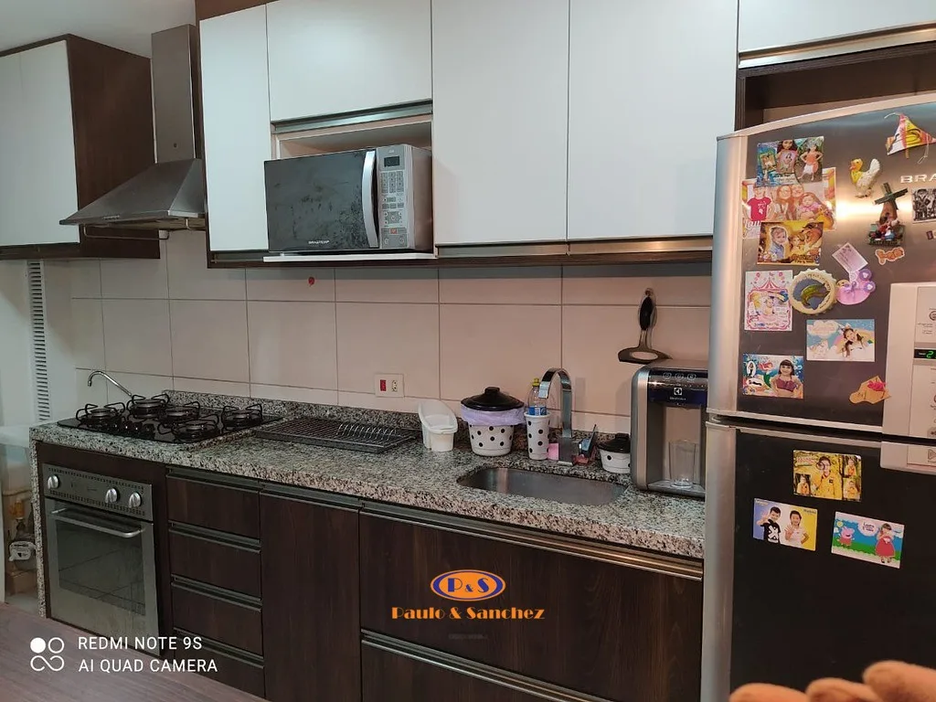 APARTAMENTO EM CONDOMÍNIO - 03 DORMITÓRIOS