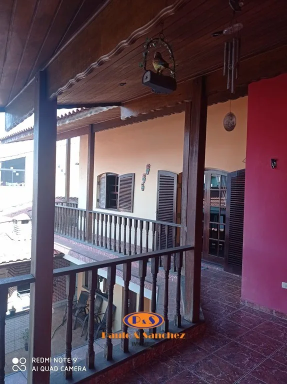 SOBRADO - 03 DORMITÓRIOS