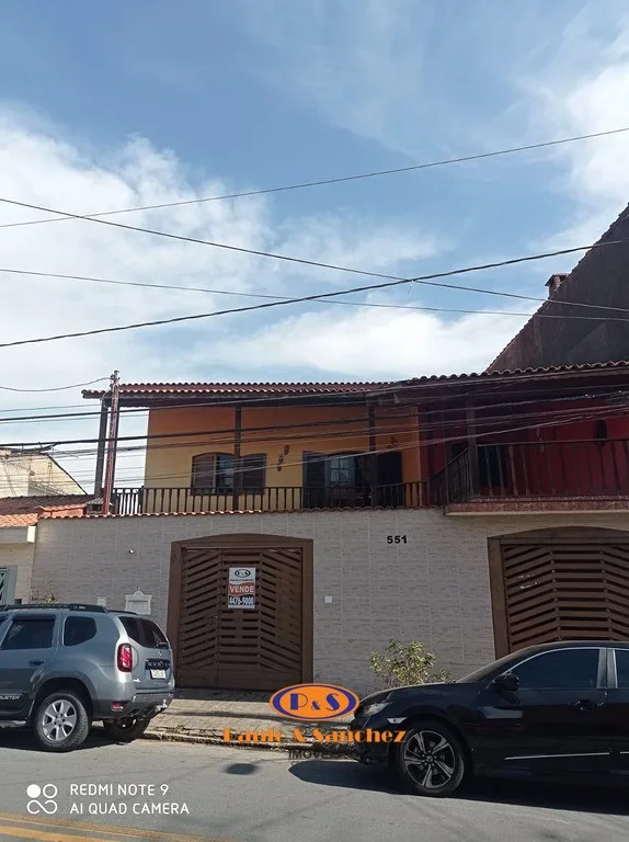 SOBRADO - 03 DORMITÓRIOS