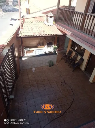 SOBRADO - 03 DORMITÓRIOS