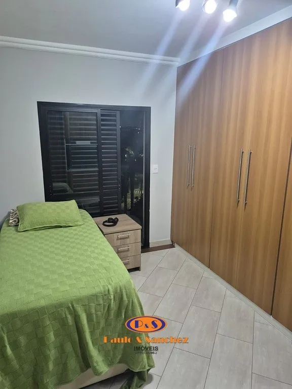APARTAMENTO EM CONDOMÍNIO - 03 DORMITÓRIOS!!!!!