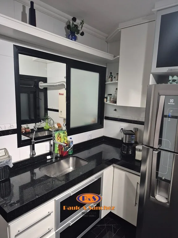 APARTAMENTO EM CONDOMÍNIO - 03 DORMITÓRIOS!!!!!