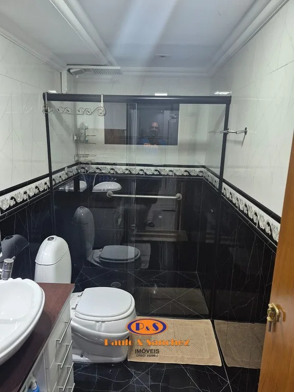 APARTAMENTO EM CONDOMÍNIO - 03 DORMITÓRIOS!!!!!