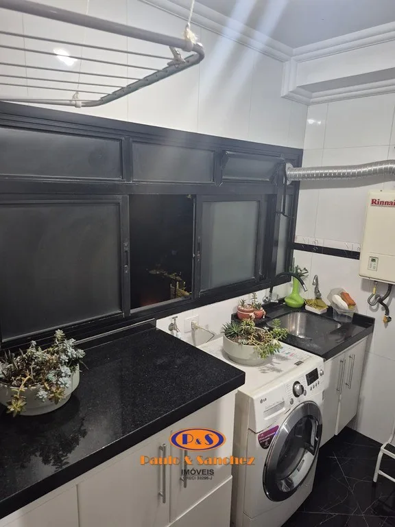 APARTAMENTO EM CONDOMÍNIO - 03 DORMITÓRIOS!!!!!