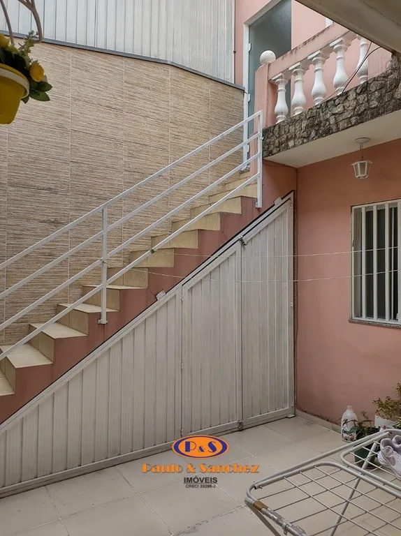 SOBRADO - 03 DORMITÓRIOS