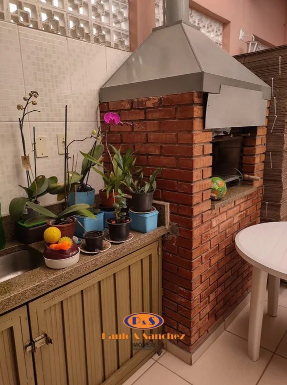 SOBRADO - 03 DORMITÓRIOS