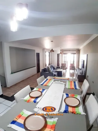 CASA ASSOBRADADA - COM SALÃO