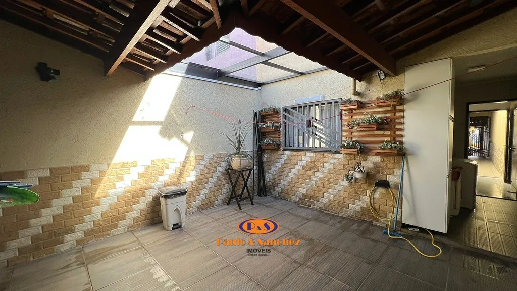 SOBRADO - 3 DORMITÓRIOS