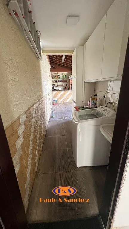 SOBRADO - 3 DORMITÓRIOS