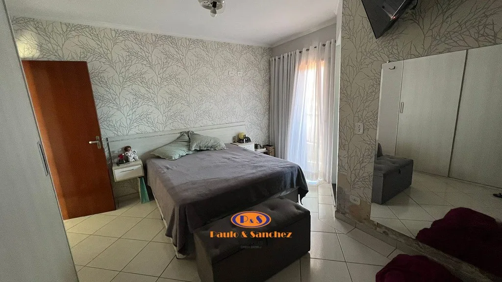 SOBRADO - 3 DORMITÓRIOS