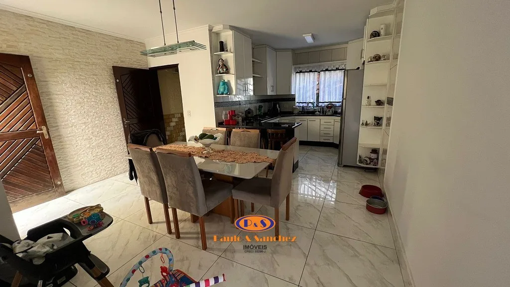 SOBRADO - 3 DORMITÓRIOS