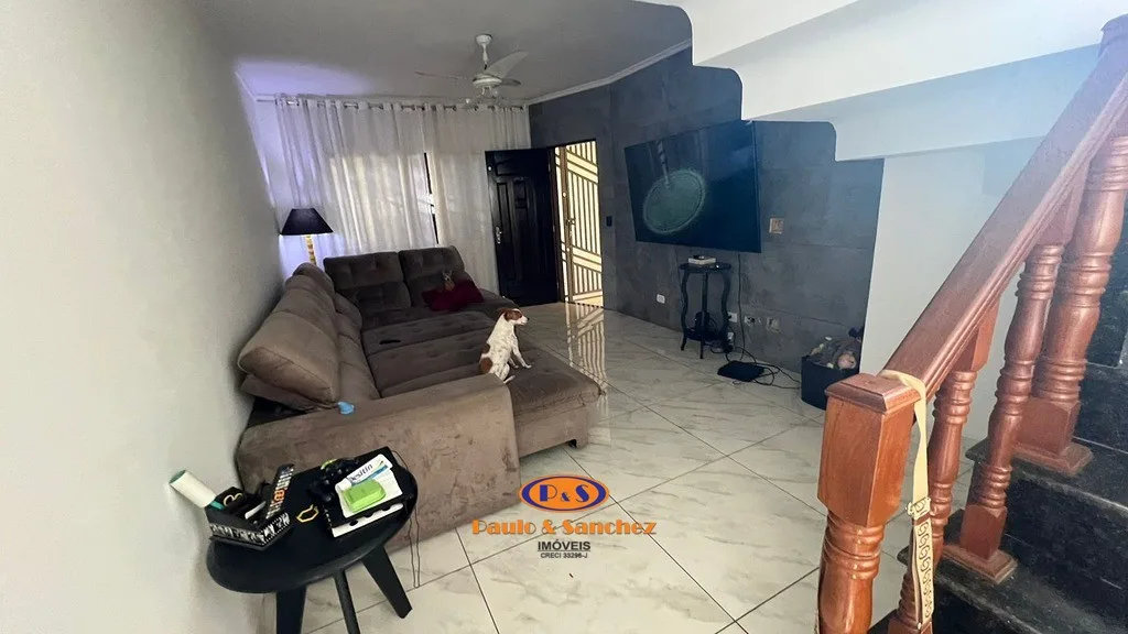 SOBRADO - 3 DORMITÓRIOS