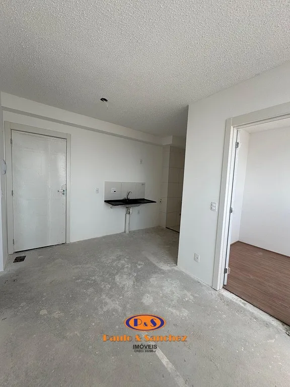 APARTAMENTO EM CONDOMÍNIO - 02 DORMITÓRIOS