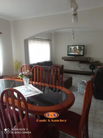 SOBRADO - 04 DORMITÓRIOS