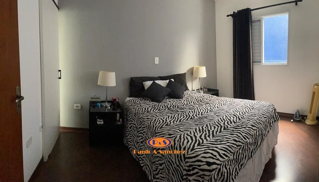 SOBRADO - 03 DORMITÓRIOS