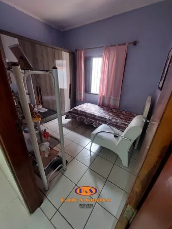 CASA TÉRREA COM EDÍCULA