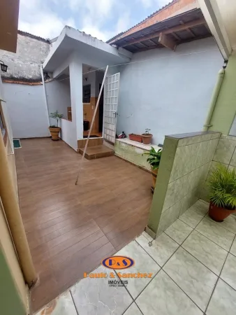 CASA TÉRREA COM EDÍCULA